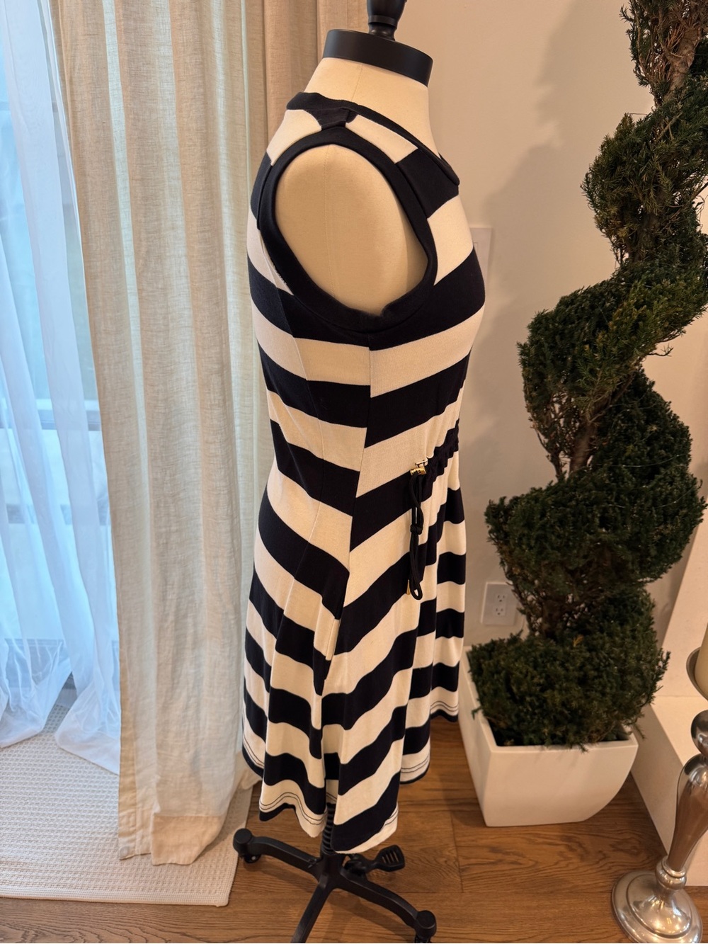 Kate Spade Black & Ivory Striped Knit Dress - Size S - Picture 5 of 9